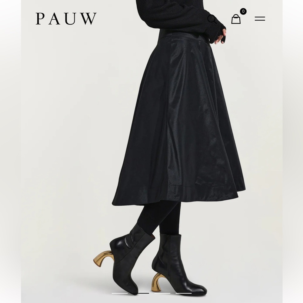 AUW Black Midi Skirt